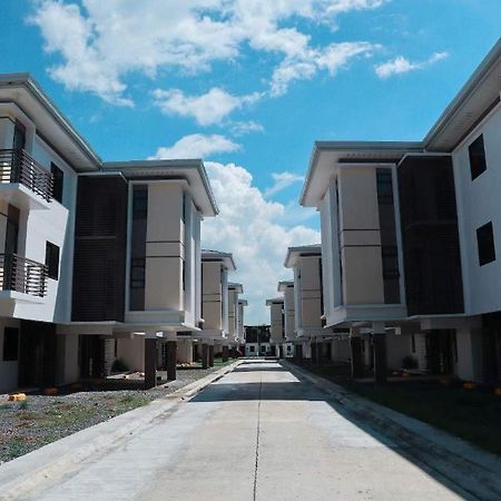 Homeist South Almond Drive Talisay  Exteriör bild